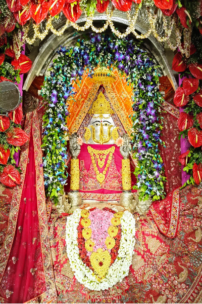 Shri Rani Sati Dadi Darshan